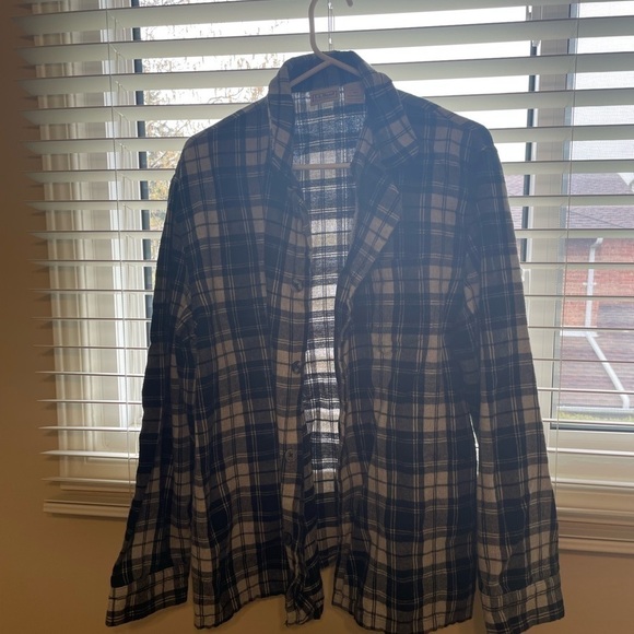 LL Bean Cotton Button up Size Large - Picture 9 of 9